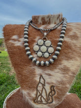 Load image into Gallery viewer, Ivory Creek Pendant
