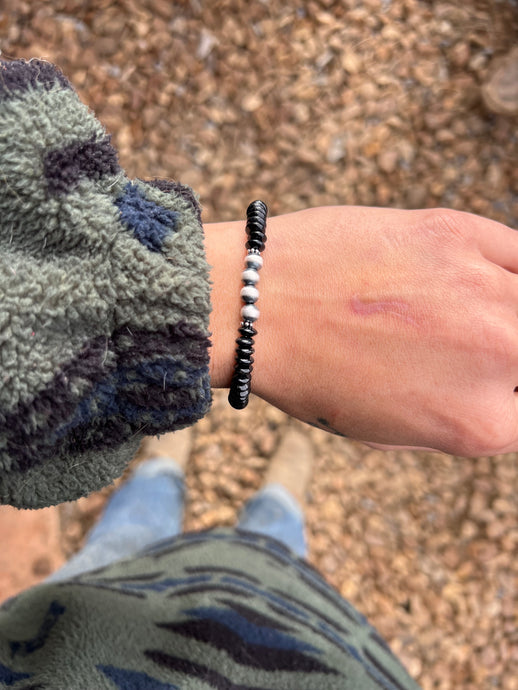 Black Onyx and Pearls Bracelet